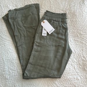 Green Roxy beach pants (olive)